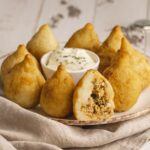 Primeira edição da Festa da Coxinha e do Chopp acontece no Largo dos Pescadores, em Piracicaba (SP)