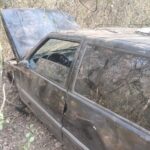 Carro furtado é localizado abandonado em mata na área rural de Piracicaba (SP)
