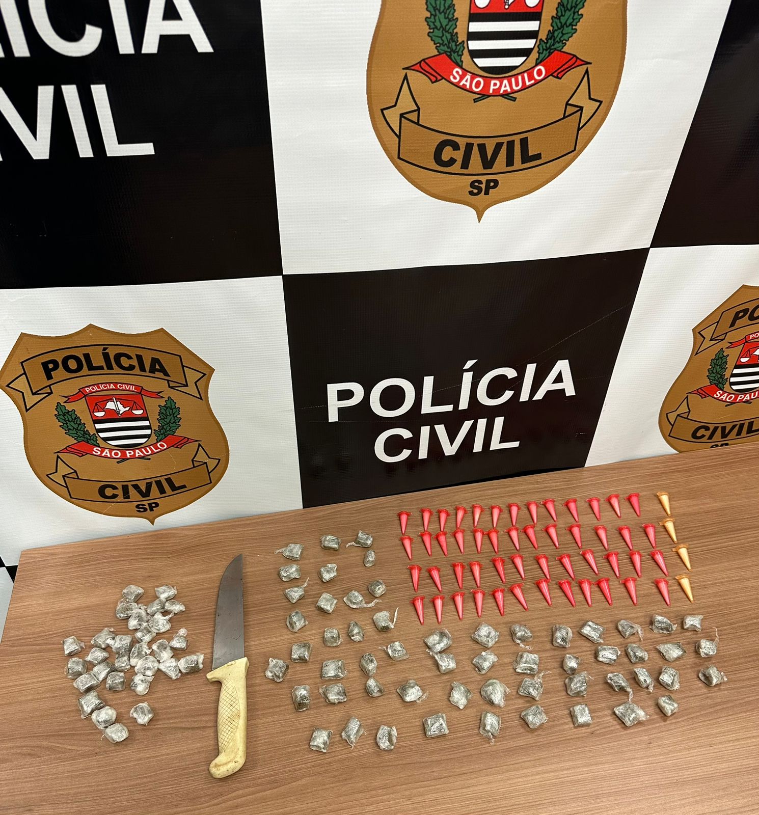 Com quase 200 porções de cocaína e maconha, traficante do Centro de Piracicaba é preso em condomínio