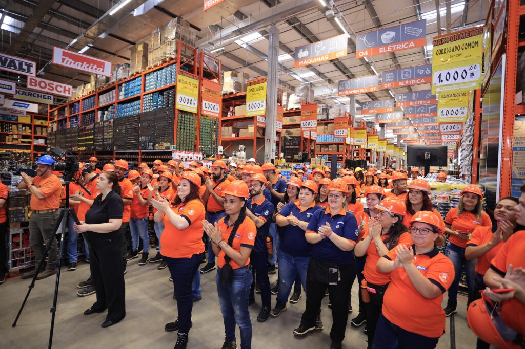 Obramax inaugura loja em Piracicaba e gera 400 empregos diretos e 150 indiretos