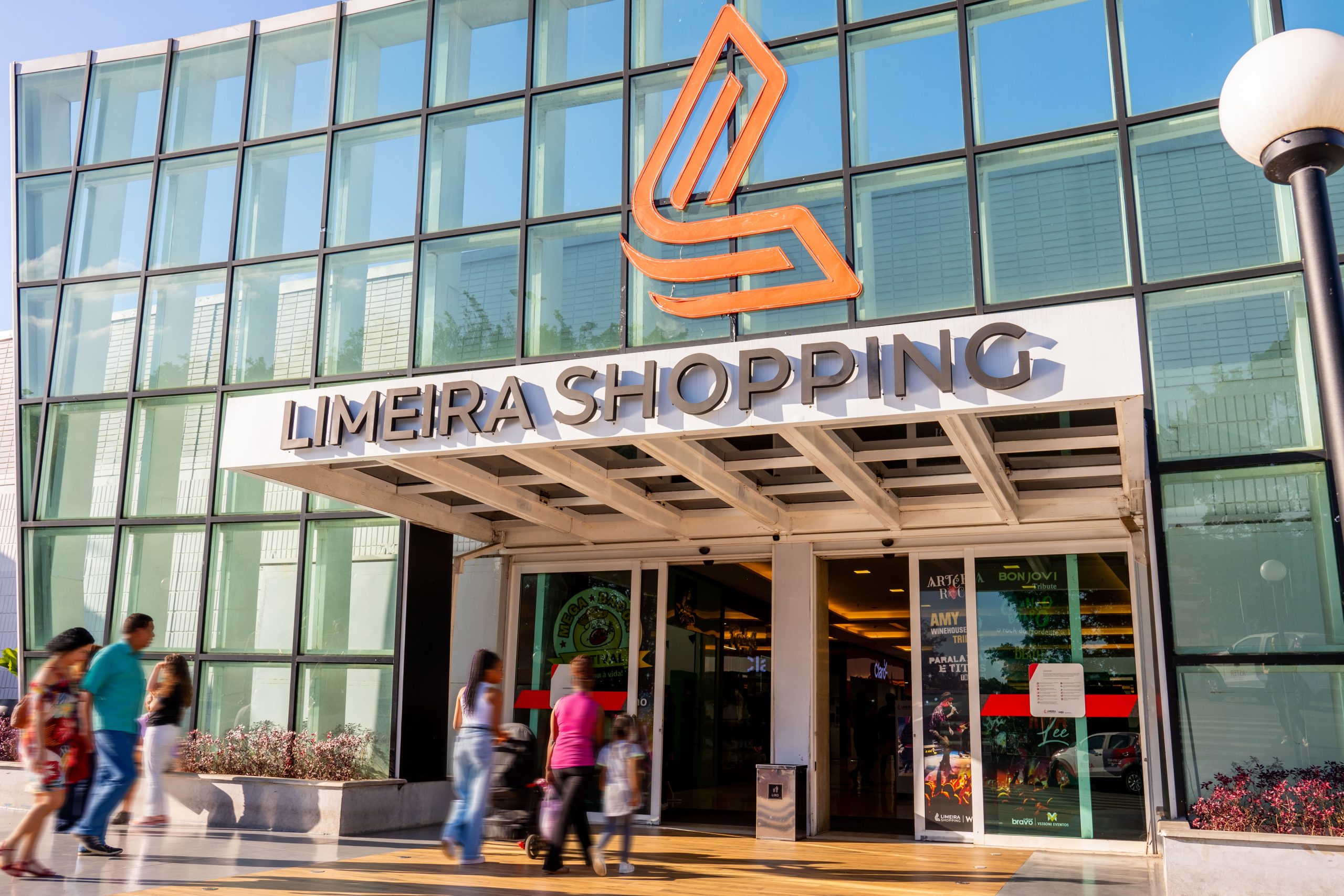 Na RMP, Limeira Shopping inaugura decoração de Natal com Vila dos Ursos e Papai Noel neste sábado (11)