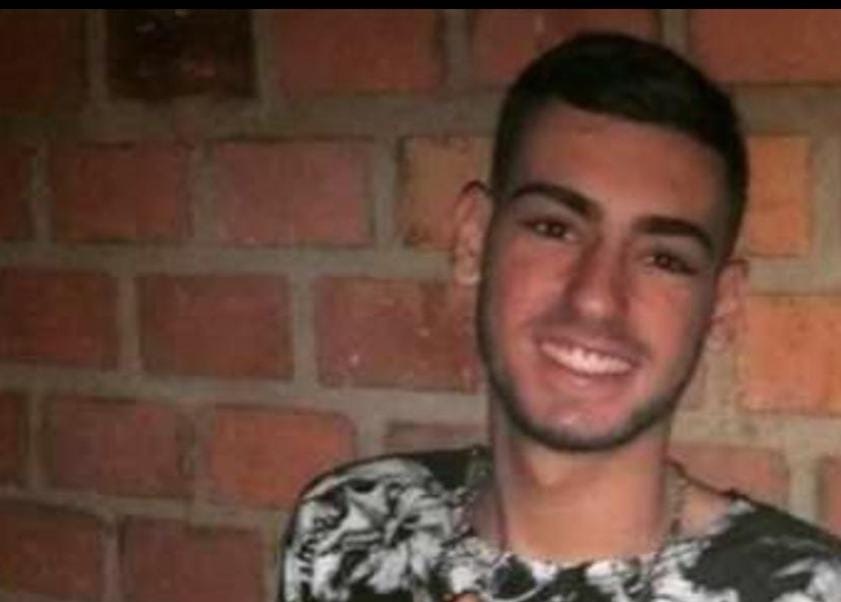 Jovem de 26 anos morto em acidente na Luiz de Queiroz é sepultado