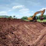 Prefeitura de Piracicaba executa abertura de vala no Santa Rosa para auxílio na prevenção de alagamentos