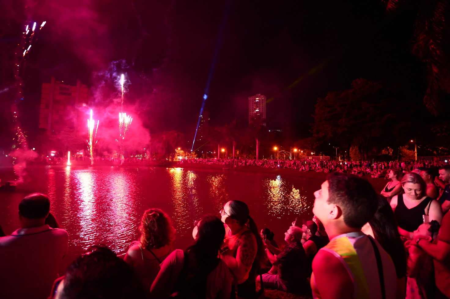 Natal Luz e Magia atrai mais de 10 mil pessoas no primeiro fim de semana em Piracicaba (SP)