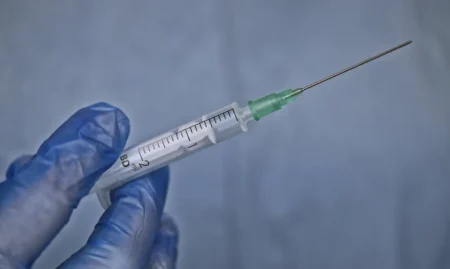 Vacina da dengue do Butantan é suspensa em todo o Brasil; Prefeitura de Piracicaba informa que no município não há registros de casos graves de reações