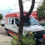 Idoso fica ferido após carro avançar placa pare e colidir com motocicleta em Piracicaba