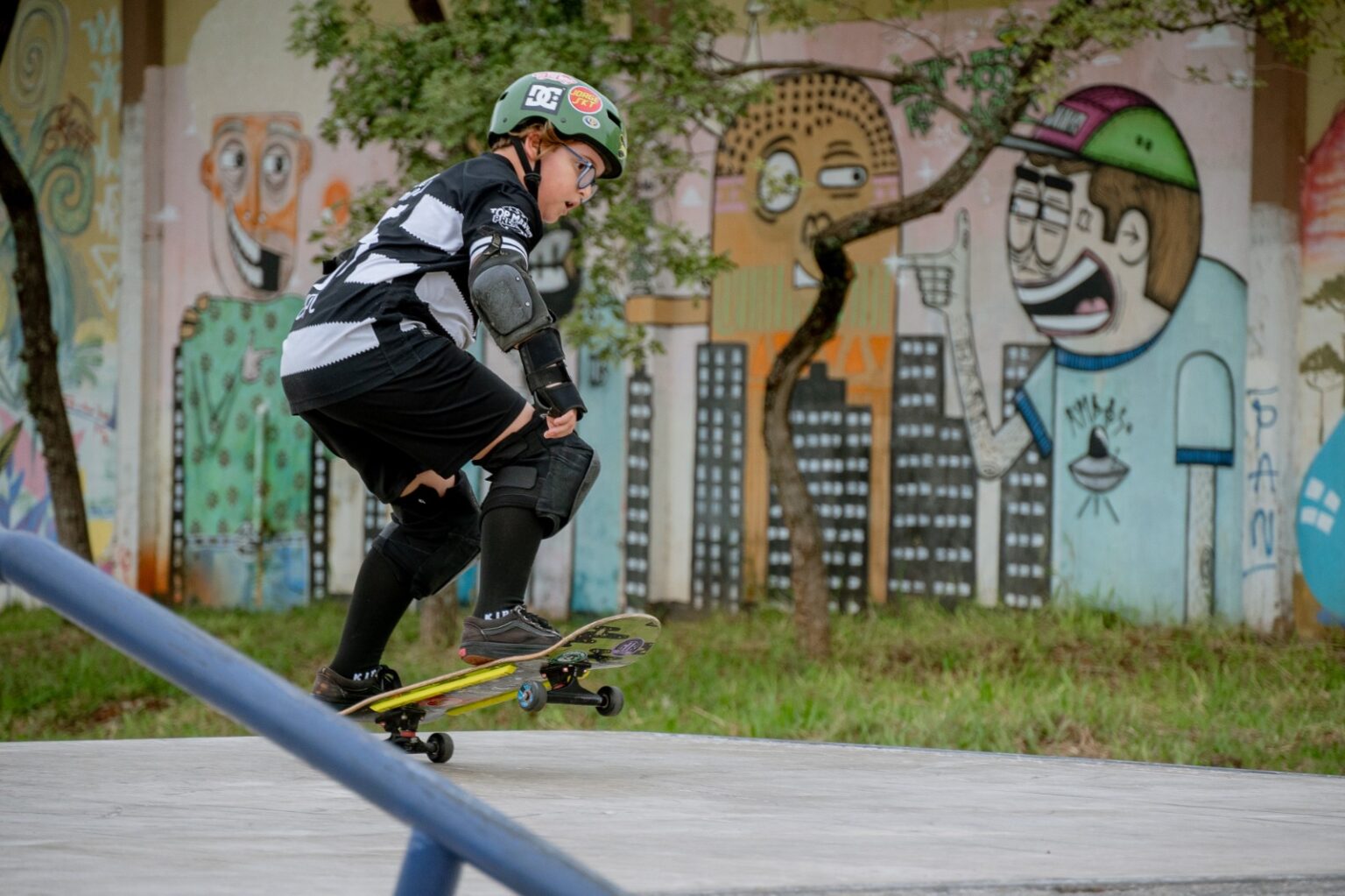 Almeida entrega nova pista de skate no Cecap e destaca compromisso com manutenção