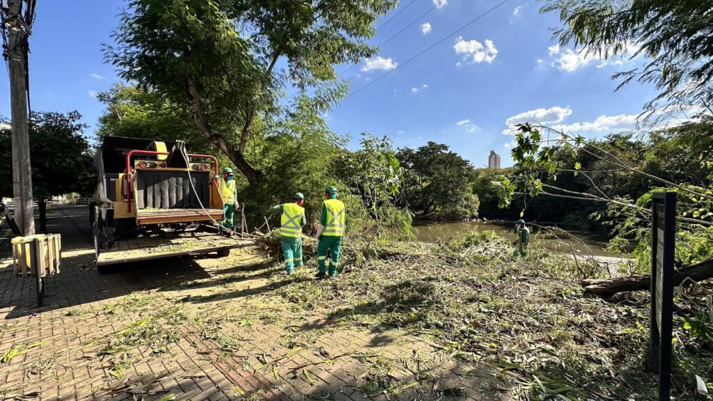 Prefeitura inicia primeiros serviços para desassoreamento do Rio Piracicaba