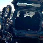 Motociclista fica ferido após colidir em carro parado no acostamento em rodovia de Piracicaba