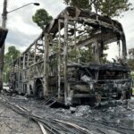 Ônibus do transporte coletivo é incendiado após morte de indivíduo que trocou tiros com a polícia em Piracicaba