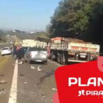 Grave acidente no acesso a Piracicaba envolvendo caminhões e veículos menores deixa vítimas presas nas ferragens