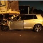 Homem entra com carro embaixo de caminhão da Piracicaba Ambiental e encerra semana sangrenta no trânsito