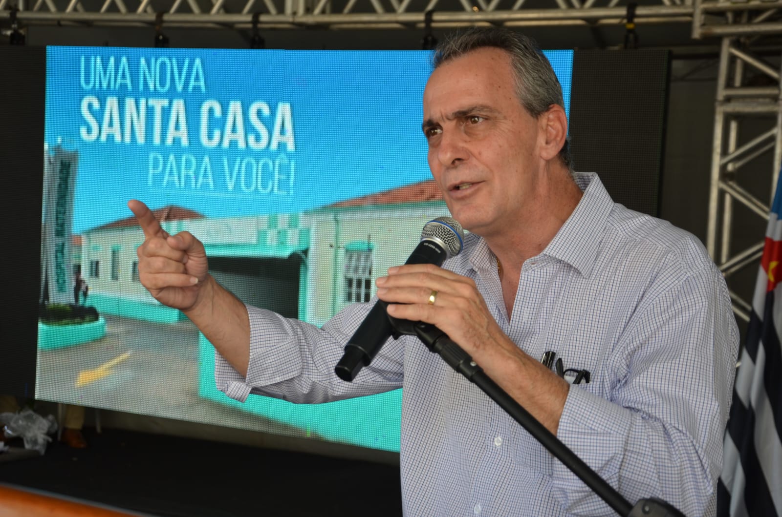 Reestruturada na gestão Helinho Zanatta, saúde de São Pedro é referência na região e inaugura 2º hospital