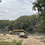 Prefeitura inicia desassoreamento do Rio Piracicaba; primeiro ponto é próximo ao Ribeirão do Enxofre