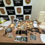 Grande chefe do tráfico de Piracicaba e região é preso pela Polícia Civil; armas, dinheiro e drogas são apreendidos