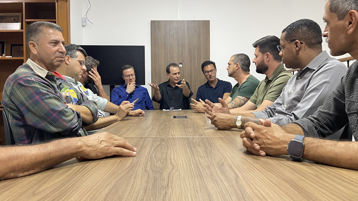Vereadores se reúnem e dão a Zanatta maioria que o próximo prefeito precisa para governar