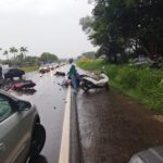 Jovem tem tórax esmagado após motocicleta escorregar em rodovia de Piracicaba