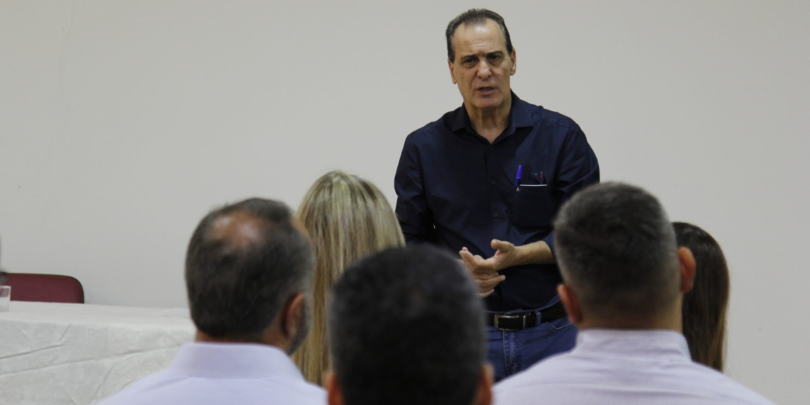 Zanatta envia para a Câmara reforma administrativa com redução de até 41% nos cargos comissionados e de confiança em Piracicaba