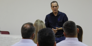 Zanatta envia para a Câmara reforma administrativa com redução de até 41% nos cargos comissionados e de confiança em Piracicaba