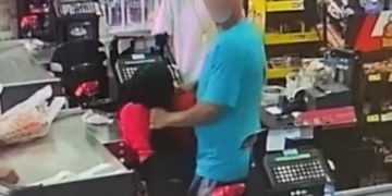 Assaltante ameaça ‘degolar’ atendente de caixa em supermercado de Piracicaba