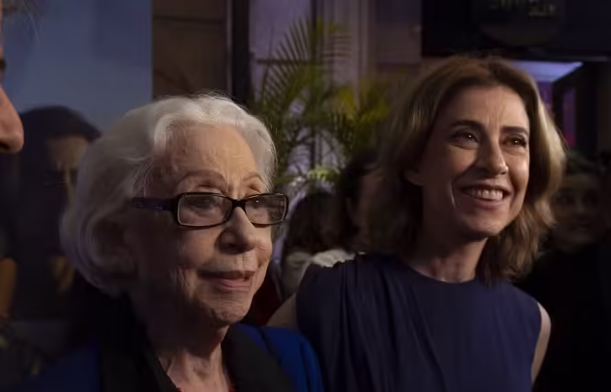 Fernanda Montenegro se assusta com suspiro de dubladora e clama a “Jesus” segundos antes da vitória de Torres