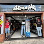 Em Piracicaba, loja Armação realiza mega liquidação e vende toda confecção pela metade do preço