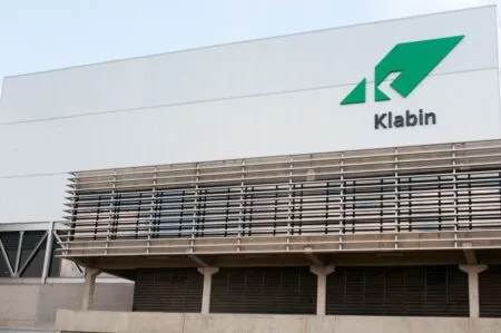 Klabin abre 9 vagas em Piracicaba e mantém oportunidades com salário de referência, qualificação e atualização do PAT