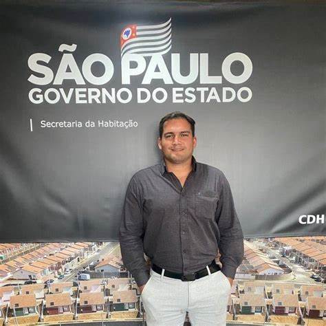 Charqueada dobra salário de secretários para R$ 13,6 mil e triplica número de secretarias; MP será acionado por vereador