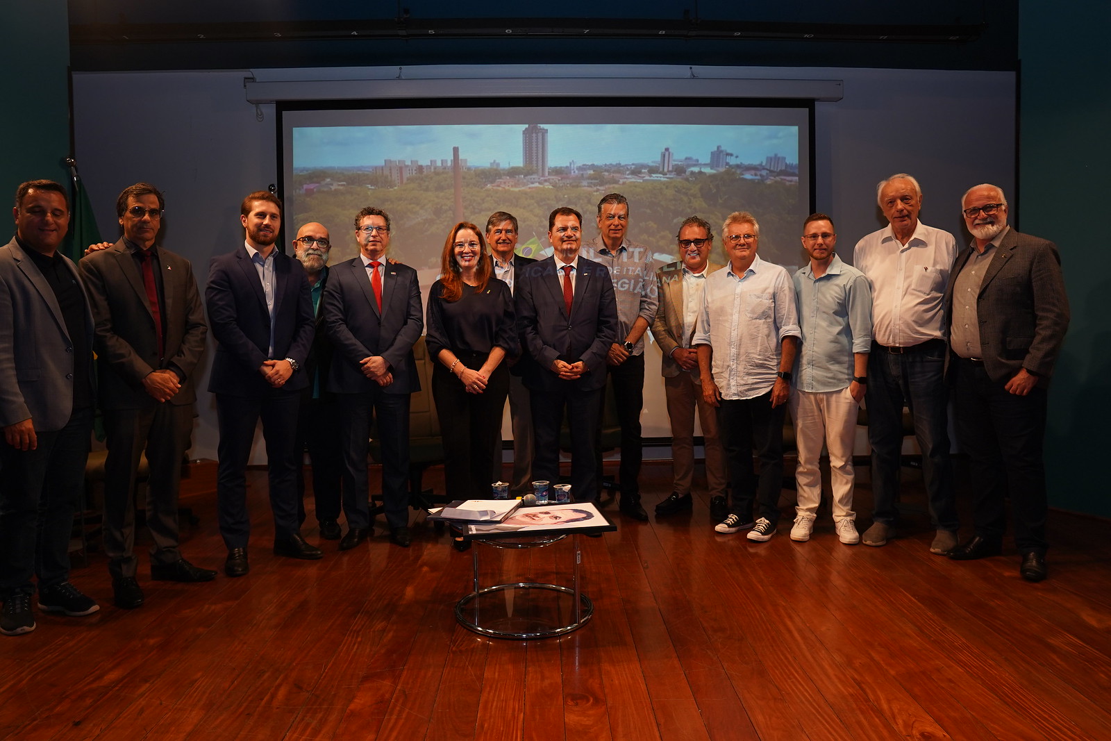 Piracicaba vive dia histórico para a comunidade ítalo-descendente em encontro sobre cidadania italiana na Acipi