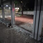 Indivíduo é preso após destruir vidros de ponto de ônibus em Piracicaba