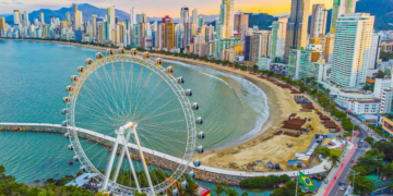 Partiu Turismo organiza viagem para Balneário Camboriú e Beto Carrero com últimas vagas disponíveis