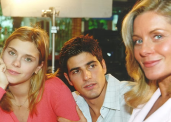 Cena de Laços de Familia