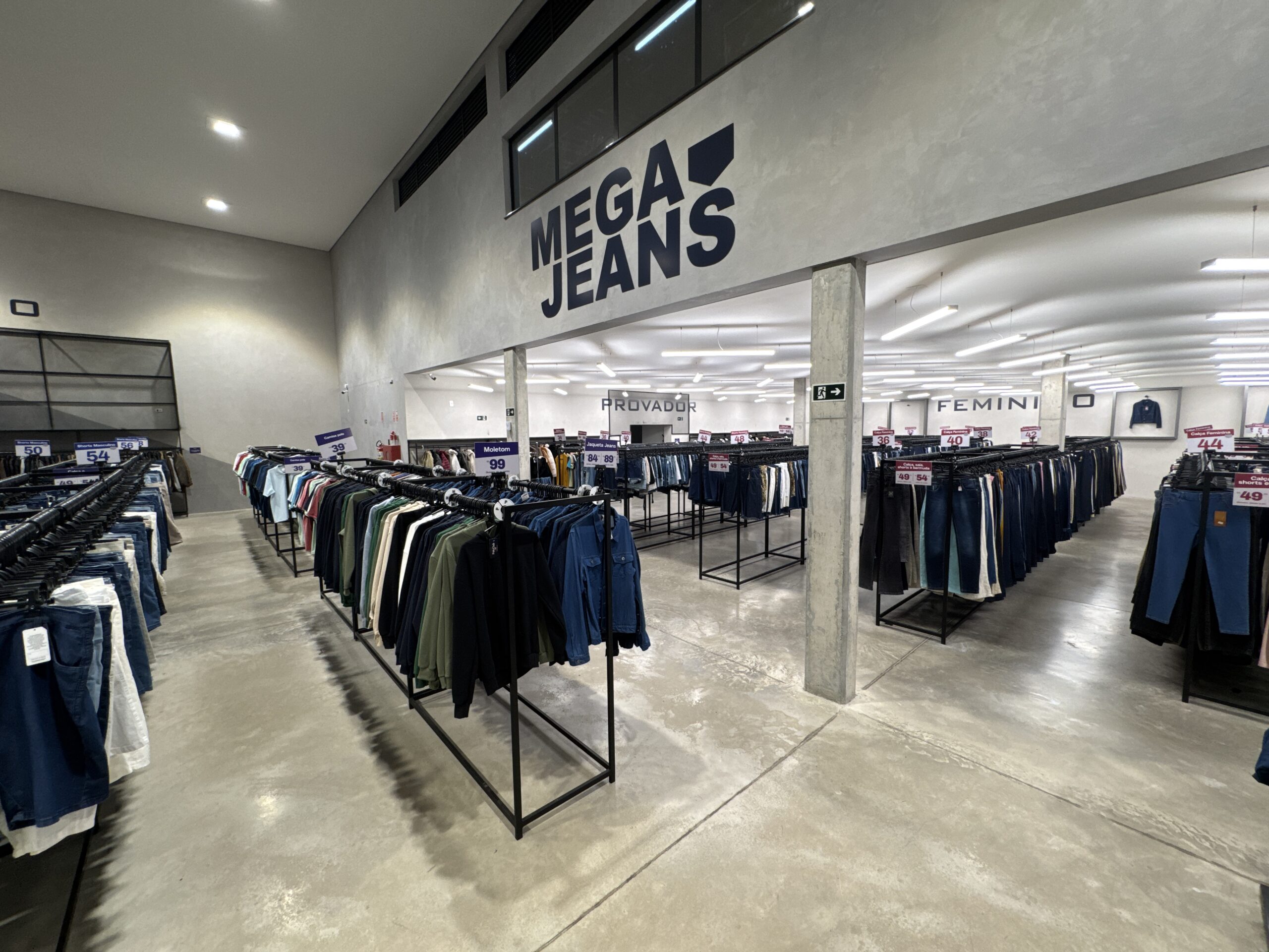 Com coleção de inverno, Mega Jeans prepara evento em Piracicaba com preços a partir de R$ 49,99