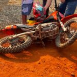 Motociclista que voltava de trilha se choca com caminhão em grave acidente em rodovia de Piracicaba