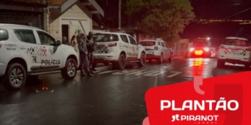 Homem faz três filhos reféns em Piracicaba após bater na esposa; rua é isolada e Força Tática negocia rendição