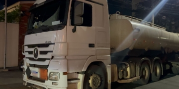 Polícia Federal de Piracicaba encontra 418 kg de drogas escondidos em caminhão-tanque