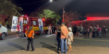 Motociclista colide contra muro de residência e fica em estado grave em Piracicaba