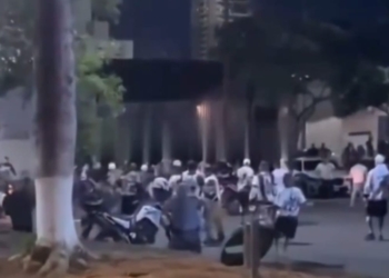 Confronto entre torcidas causa tumulto antes de jogo no Estádio Barão da Serra Negra, em Piracicaba