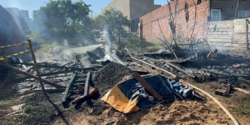 Fogo destrói moradias em comunidade do bairro Novo Horizonte, em Piracicaba