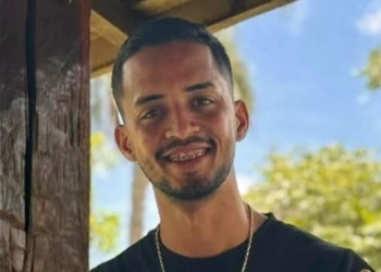 Motociclista que morreu ao colidir em caminhão na Rodovia do Açúcar é identificado