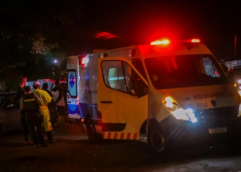 Três carros se envolvem em acidente na rodovia Geraldo de Barros, em Piracicaba