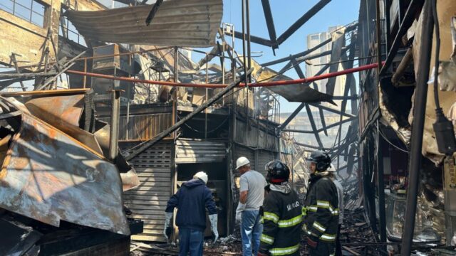 Incendio-teve-inicio-por-volta-das-2h.-Os-Bombeiros-foram-acionados-e-prontamente-se-deslocaram-ao-local-para-contencao-das-chamas-1024×576
