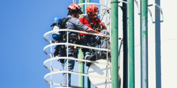 Dois trabalhadores desmaiam dentro de caixa d’água durante pintura em condomínio de Piracicaba