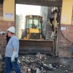 Após incêndio, Prefeitura inicia limpeza no Mercadão e agenda reunião com comerciantes