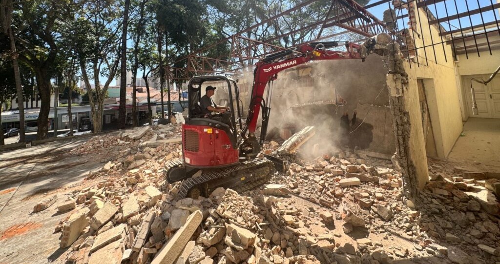 Prefeitura de Piracicaba inicia obra de reforma no Teatro Municipal Dr. Losso Netto