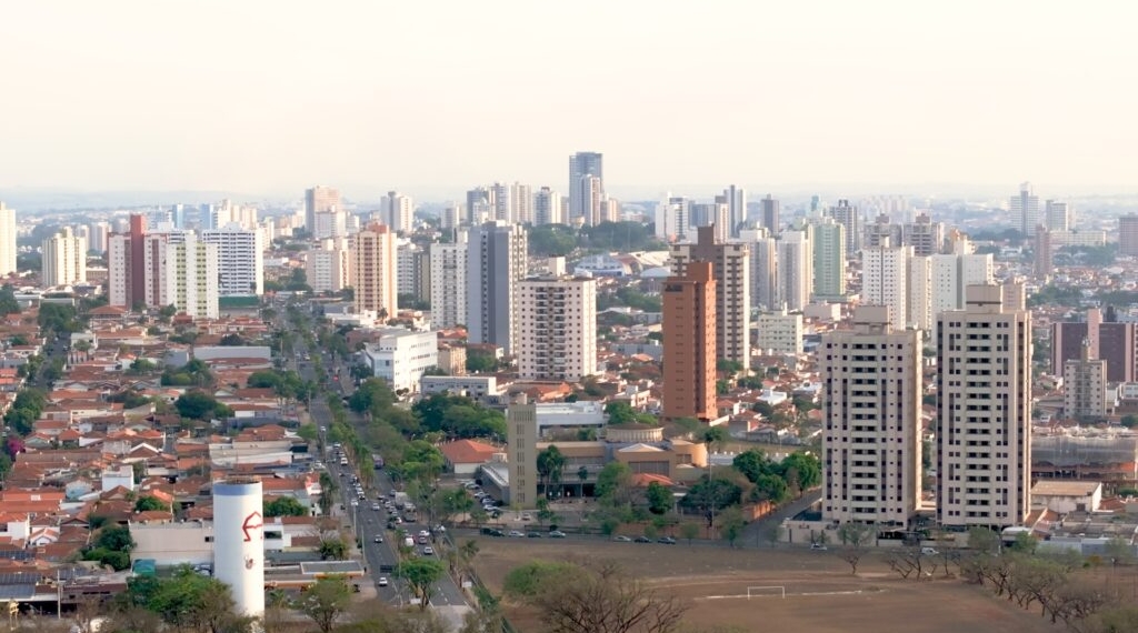 Piracicaba sobe 13 posições, alcança a 17ª colocação no ranking nacional e a 10ª no estadual em avanços significativos