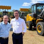 Prefeitura recebe do Estado novo rolo compactador para o Programa Patrulha Agrícola
