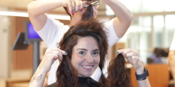 Outubro Rosa na Acipi: programação tem palestras gratuitas e doação de cabelo em apoio a pacientes oncológicos