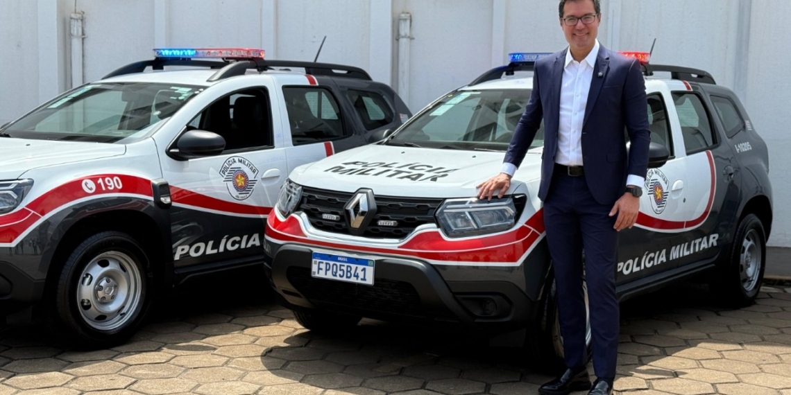 Deputado Estadual Alex Madureira participa da entrega de novas viaturas e inauguração da Cabine Lilás em Piracicaba