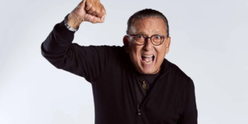 Galvão Bueno assina com o SBT para produzir e narrar cobertura e jogos da Copa do Mundo de 2026